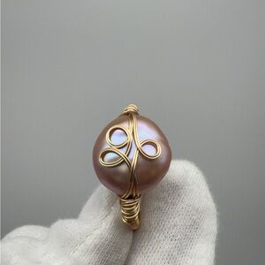 Elegant Gold and Pink Wire Wrapped Pearl Ring